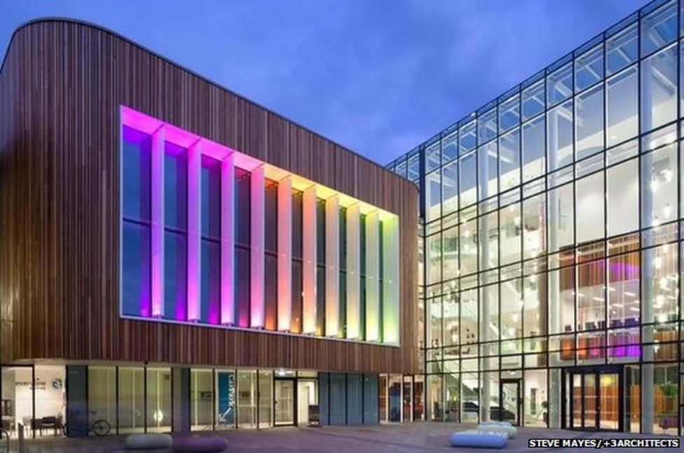 Redcar council returns £1m to EU over empty office space BBC News