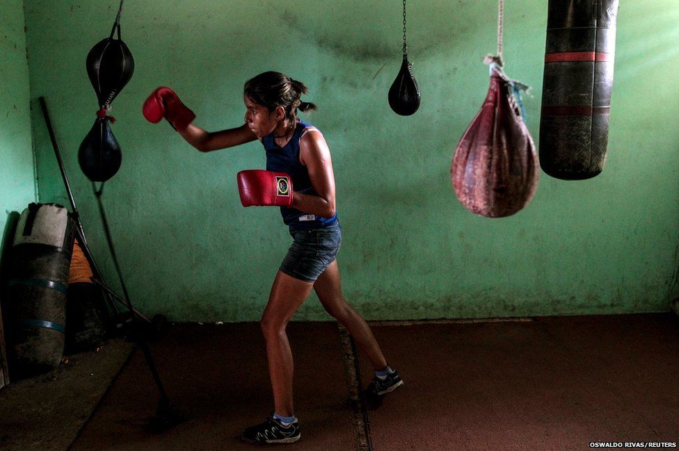 Nohelia Balmaceda at a boxing class at the National Institute of Sport in Managua