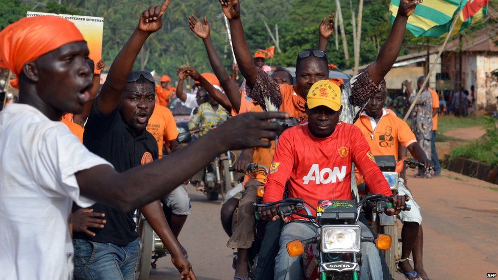 Opposition supporters in Anfoin, Togo - Tuesday 21 April 2015