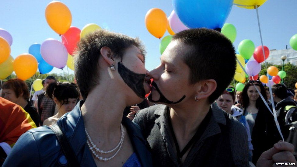 Is kissing sex in St. Petersburg