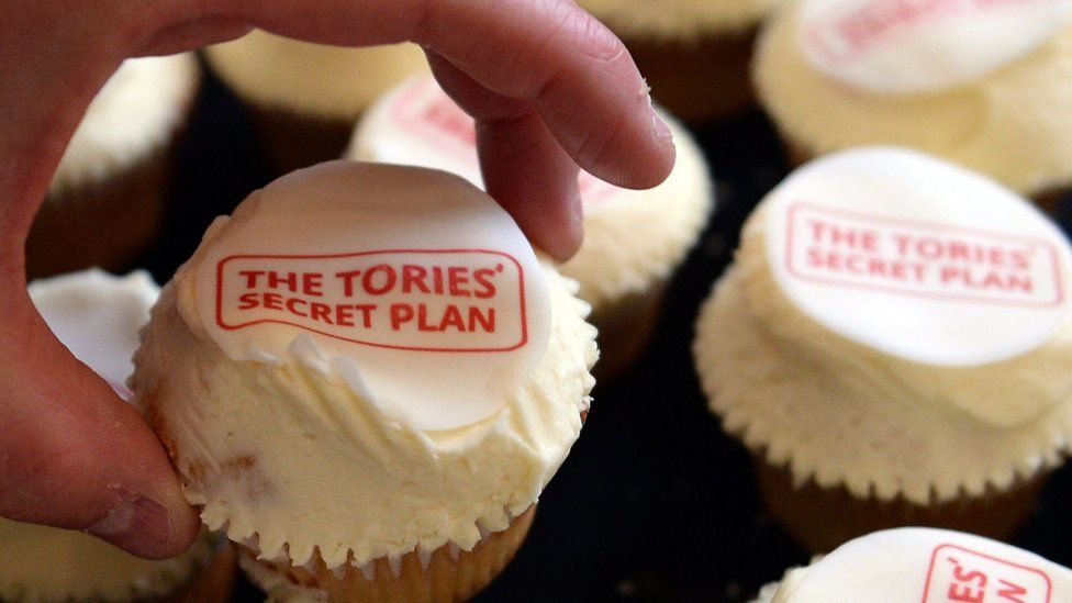 Labour-themed cupcakes