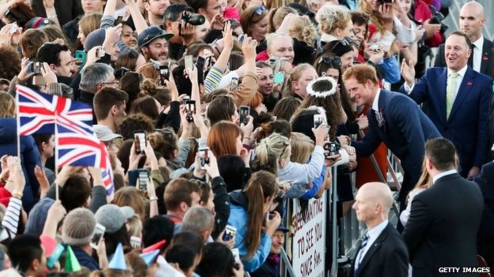 Prince Harry gets a Maori in New Zealand BBC News