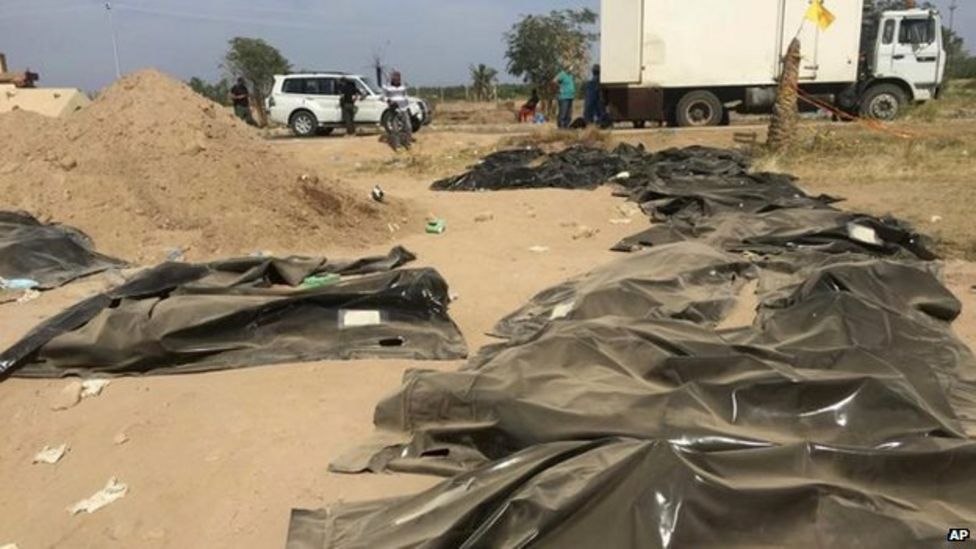 Iraq Exhumes 470 Is Victims Bodies In Tikrit Bbc News