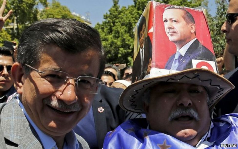 Turkey election Campaigners in final push ahead of poll BBC News