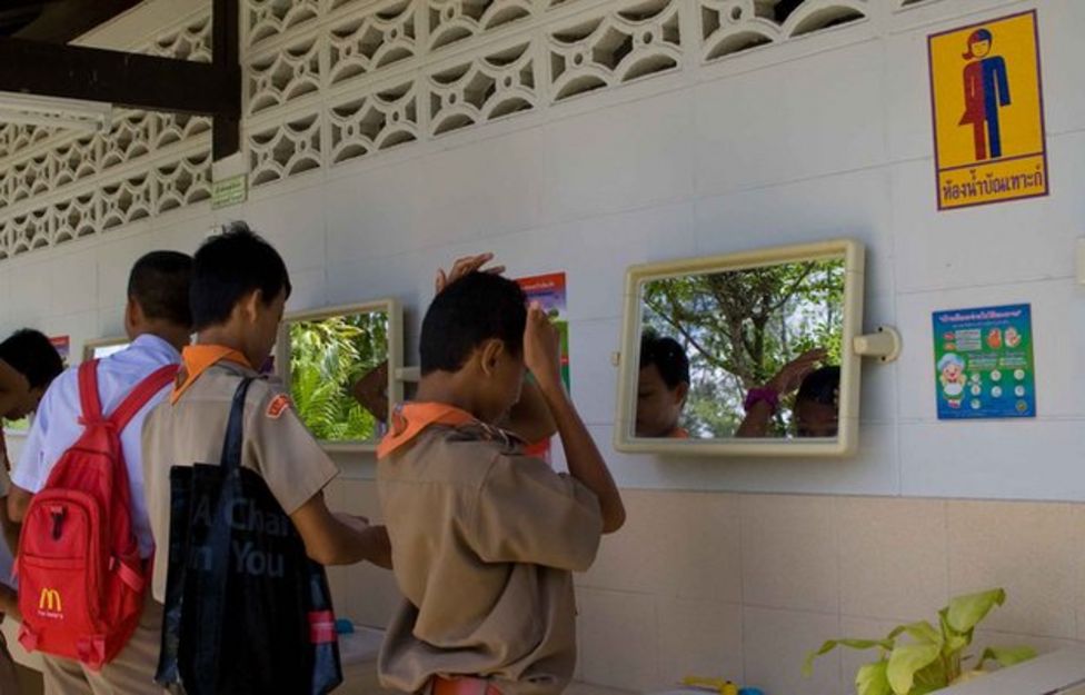 Bangkok University transgender students get new uniform rules BBC News