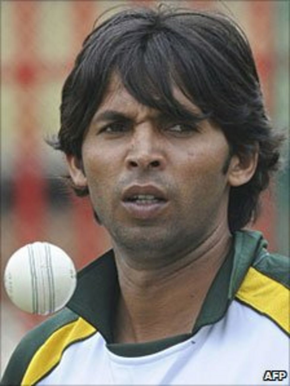 Pakistan cricketer Mohammad Asif dropped from film - BBC News