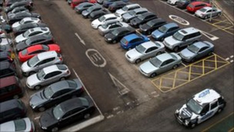 Northampton to offer free parking for an hour BBC News