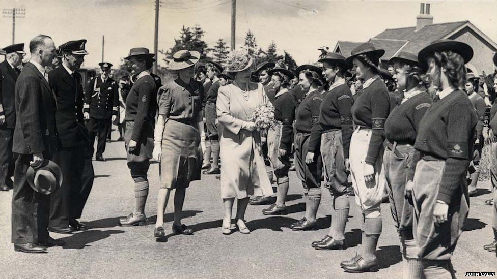 Women's Land Army revisits Cregneash in World War II BBC News