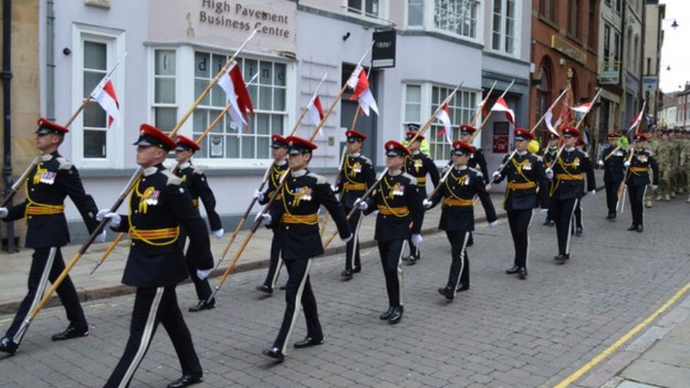 Queens Royal Lancers March Through Nottingham Bbc News