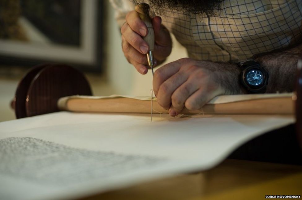 In pictures Writing a Torah scroll BBC News