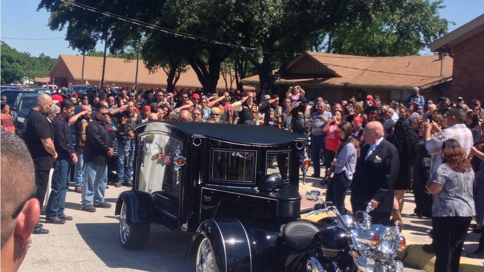 Inside a Texas biker gang funeral - BBC News