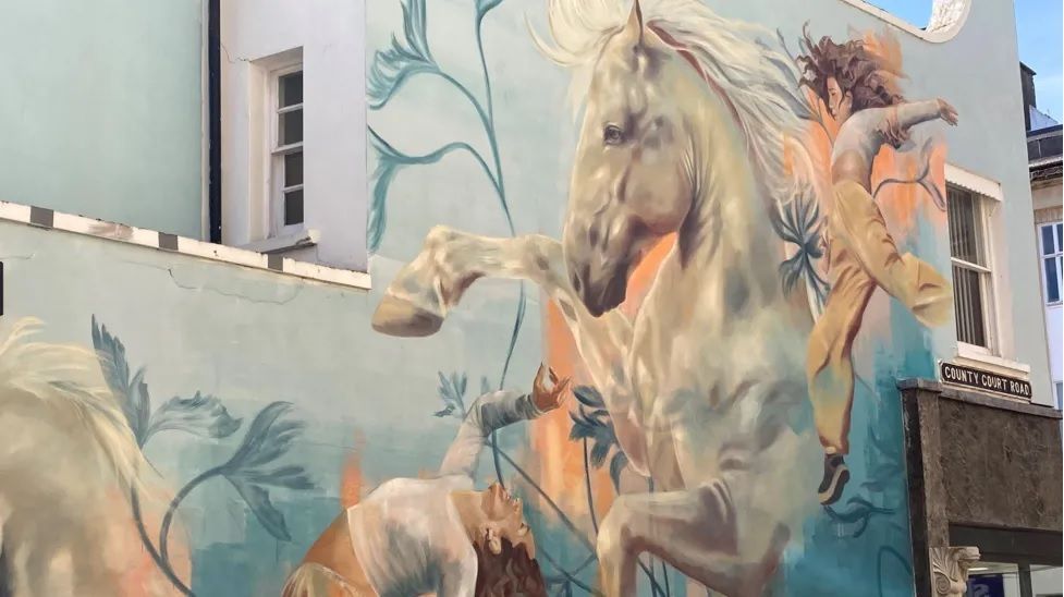 Horse mural on The Famous