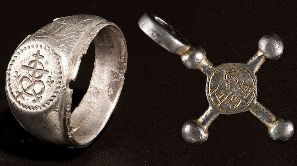 A medieval merchant's ring and pendant, both most likely lost by their owners