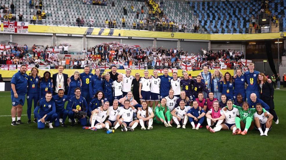 England players pose after qualifying for Euro 2025