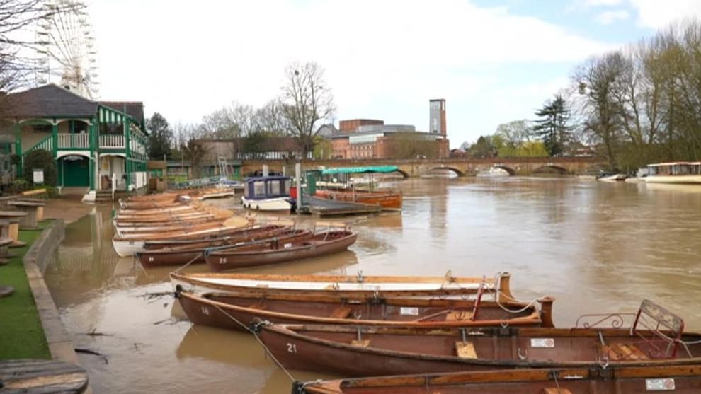 Boats tied up in Stratford-upon-Avon
