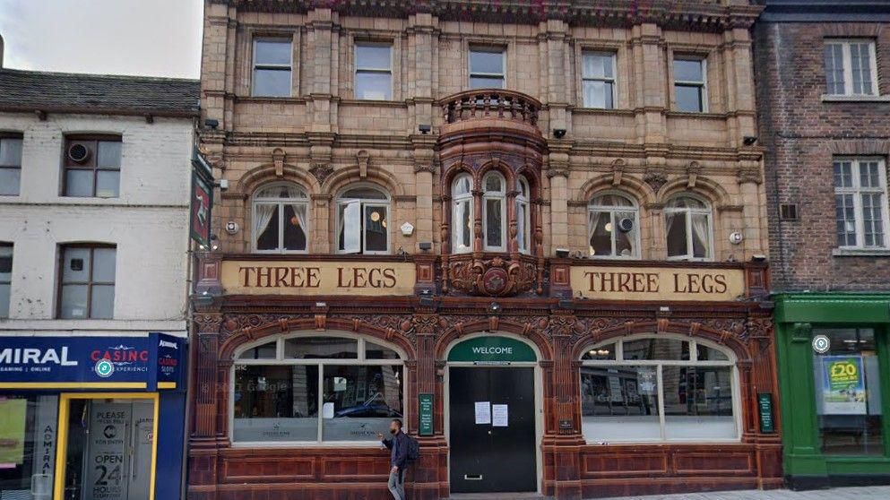The Three Legs pub, Leeds