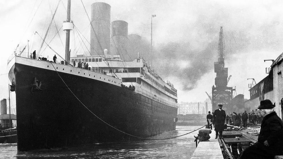 Titanic film props and artefacts displayed in Middlesbrough - BBC News