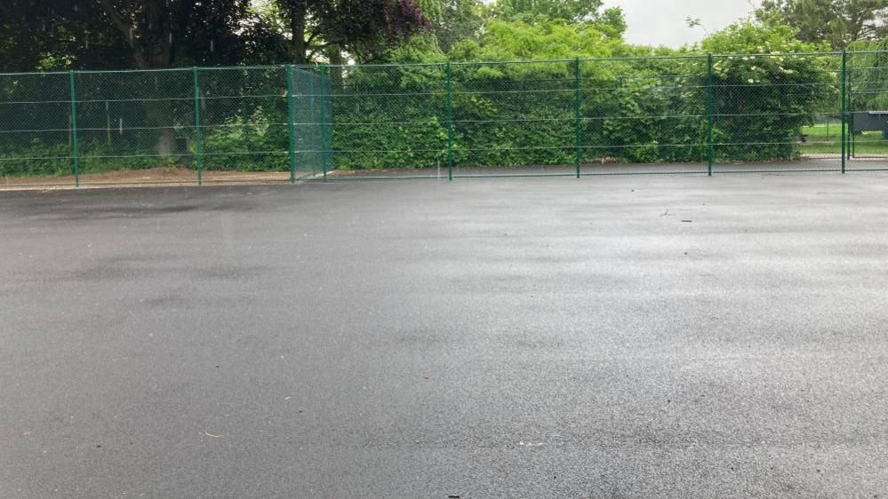 Russell Park tennis court 