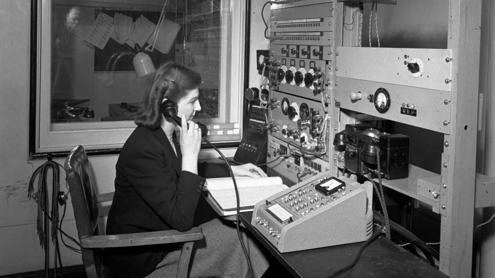 Unknown woman broadcasting from Daventry in 1951
