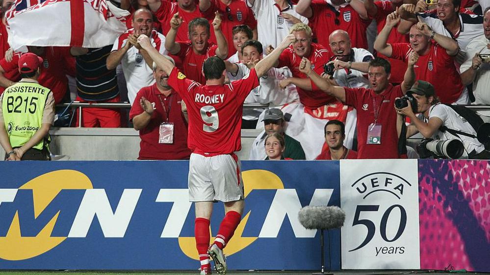 Wayne Rooney celebrates his goal against Croatia