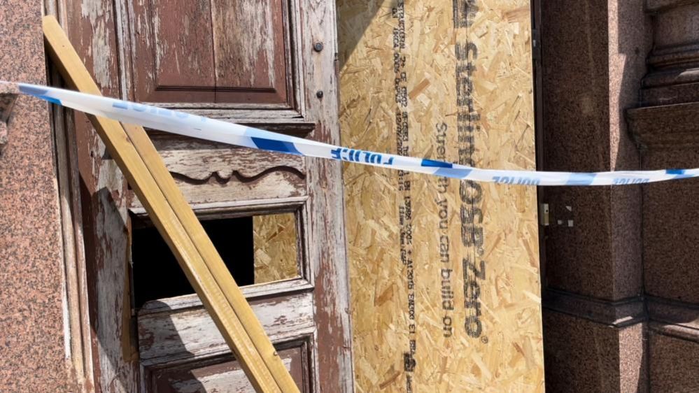 Doors smashes at former NatWest Bank in Great Yarmouth