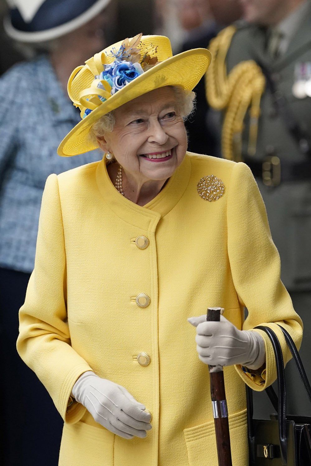 Королева Елизавета II на вокзале Паддингтон в Лондоне, чтобы отметить завершение лондонского проекта Crossrail, 17 мая 2022 г. 3