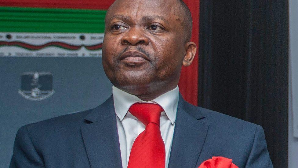 Top comedian sworn in as Malawis vice-president