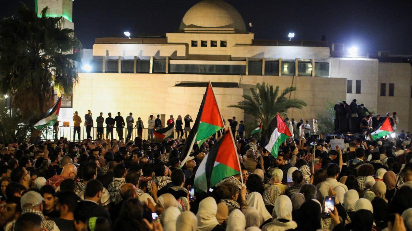وقفات شعبية بالأردن للمطالبة بوقف إطلاق النار في قطاع غزة
