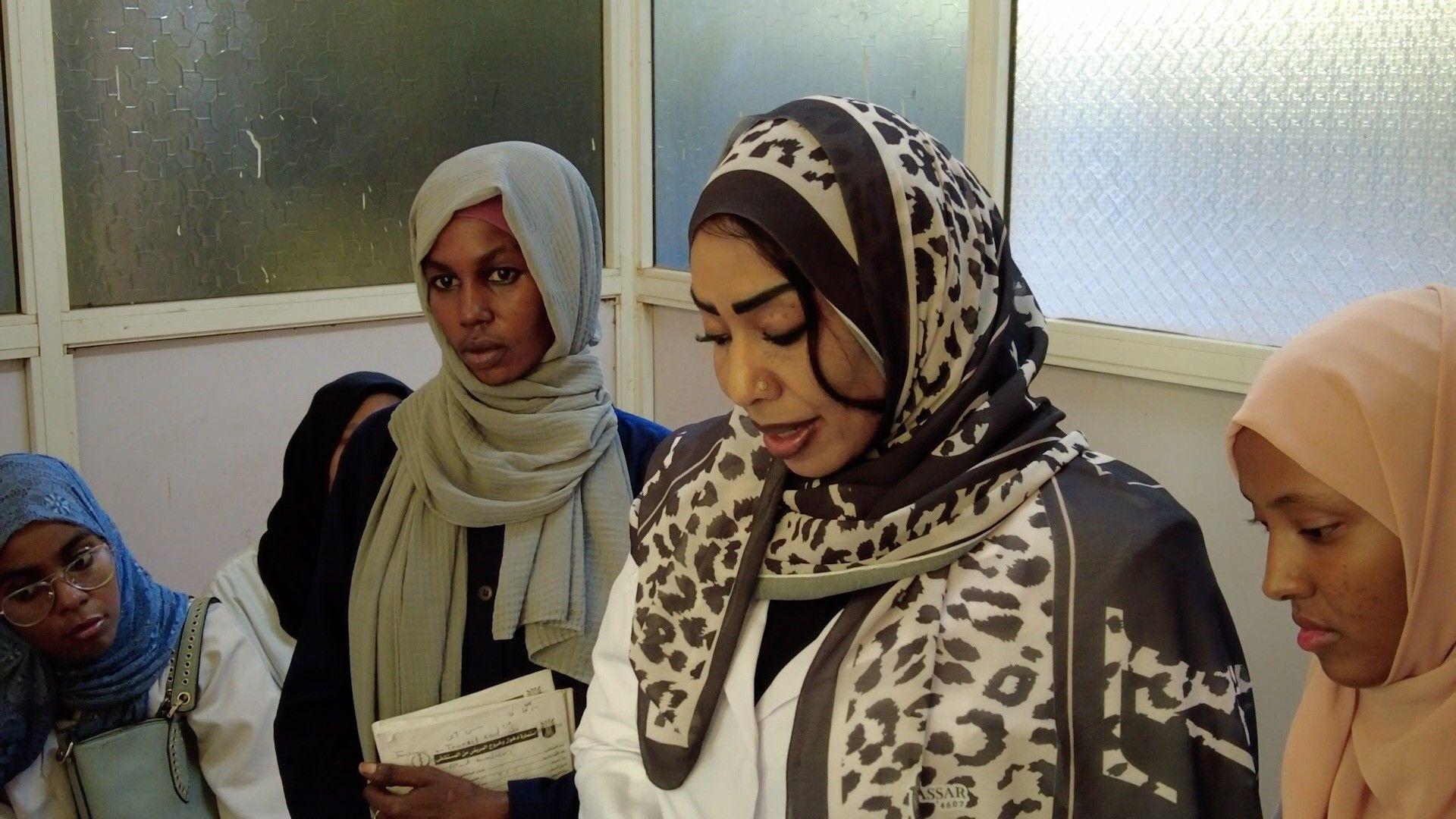 صفاء أصبحت مصدر إلهام للعديد من الطبيبات الصغيرات والمتدرّبات