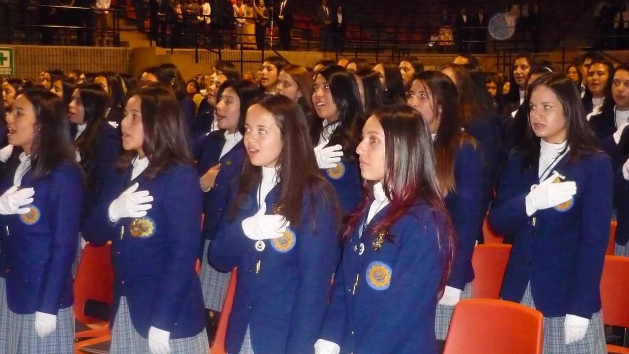 Graduación de la promoción de Juanita Castillo en el Sans Façon en 2015. 