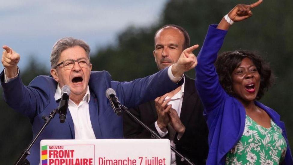 El líder izquierdista radical Jean-Luc Mélenchon proclama la victoria