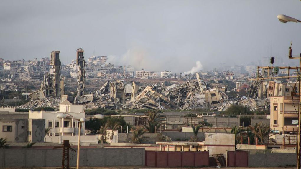 إسرائيل قصفت رفح السبت بعد يوم من أمر محكمة العدل الدولية بوقف الهجوم "فورا".