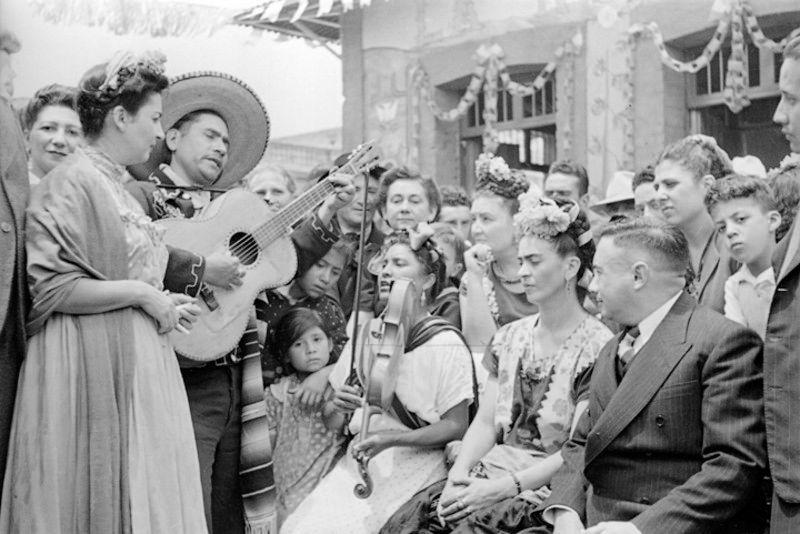 Las celebraciones afuera de "La Rosita"