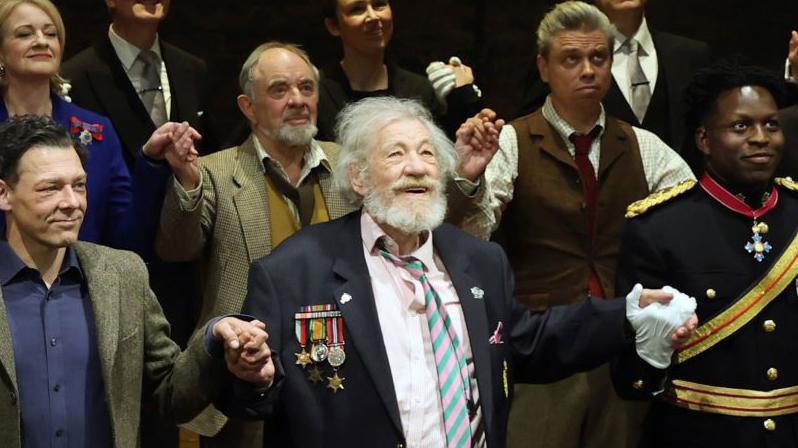 Sir Ian McKellen falls off stage during performance