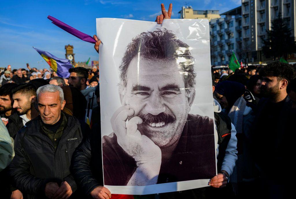 Manifestantes en Estambul a favor de Ocalan el 27 de febrero de 2025.