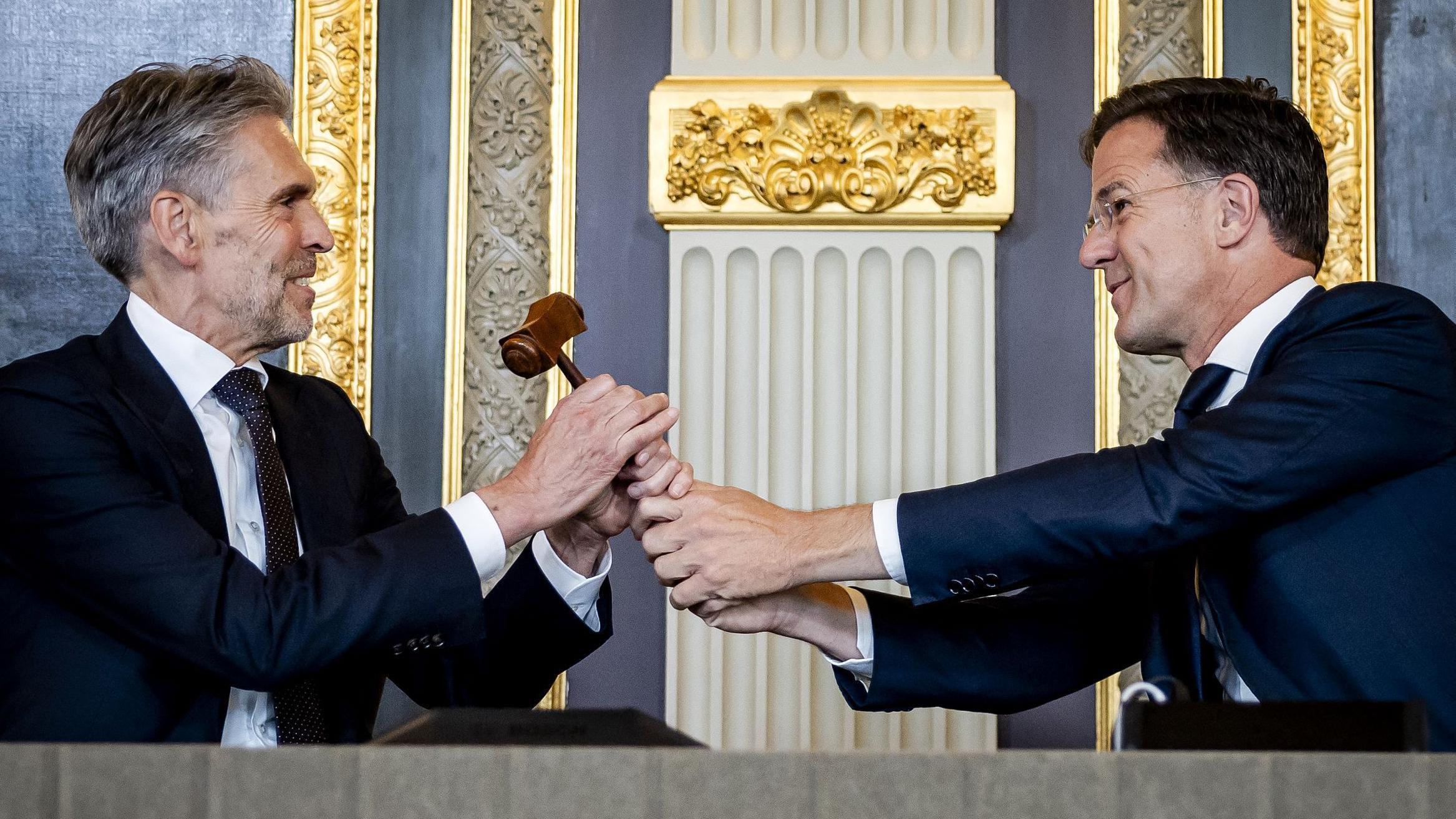 Dutch government sworn in after Wilders election win