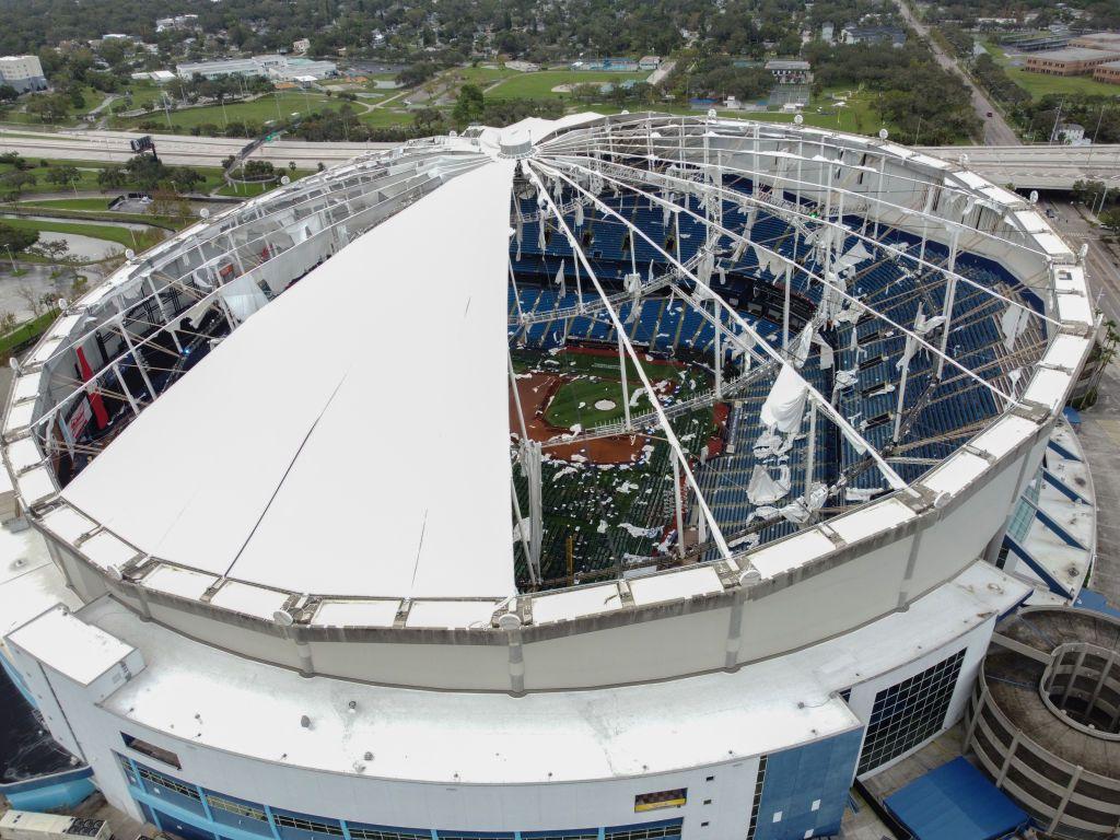 El estadio de Tampa sin parte de su techo