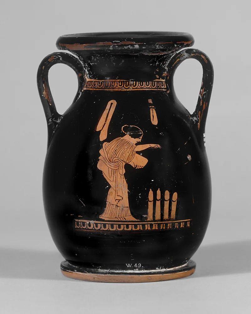 Un jarrón griego antiguo en el que se ve un ritual de fertilidad