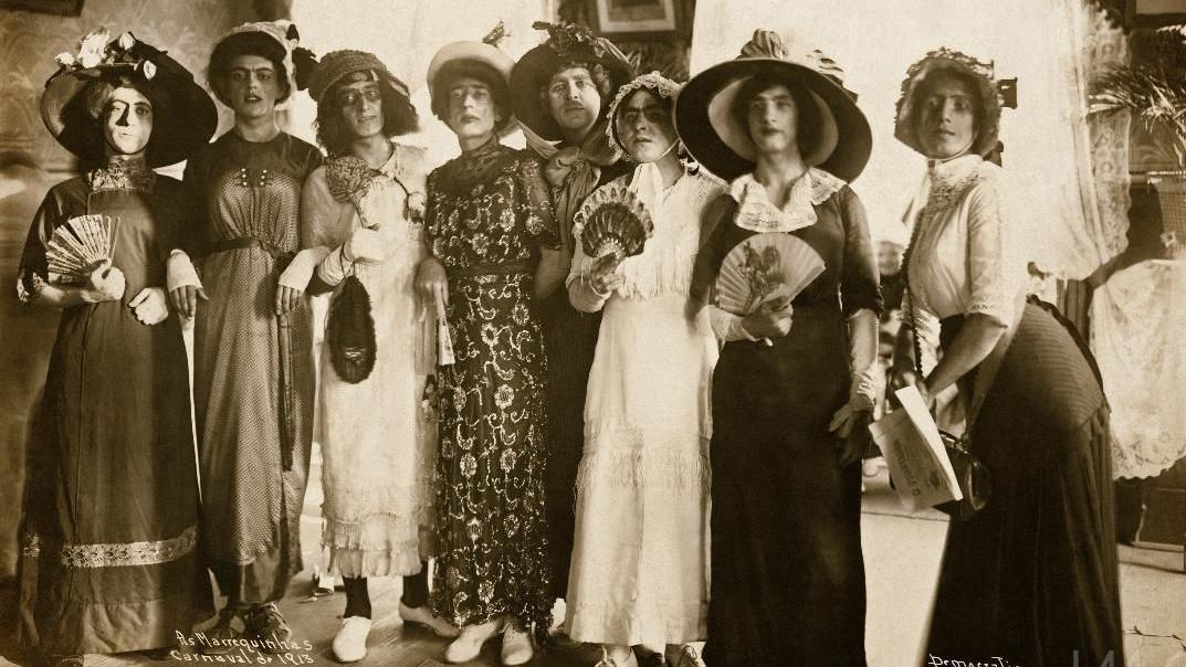 Grupo de homens fantasiados para o carnaval, As Marrequinhas 