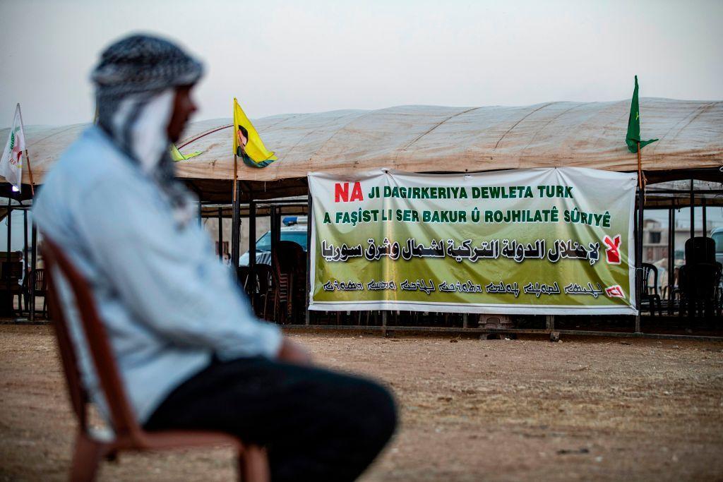 تحكم الإدارة الذاتية أراضٍ في شمال وشرق سوريا منذ عام 2012