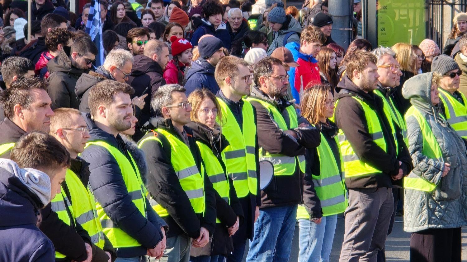 Studenti blokiraju Bulevar kralja Aleksandra kod Vukovog spomenika