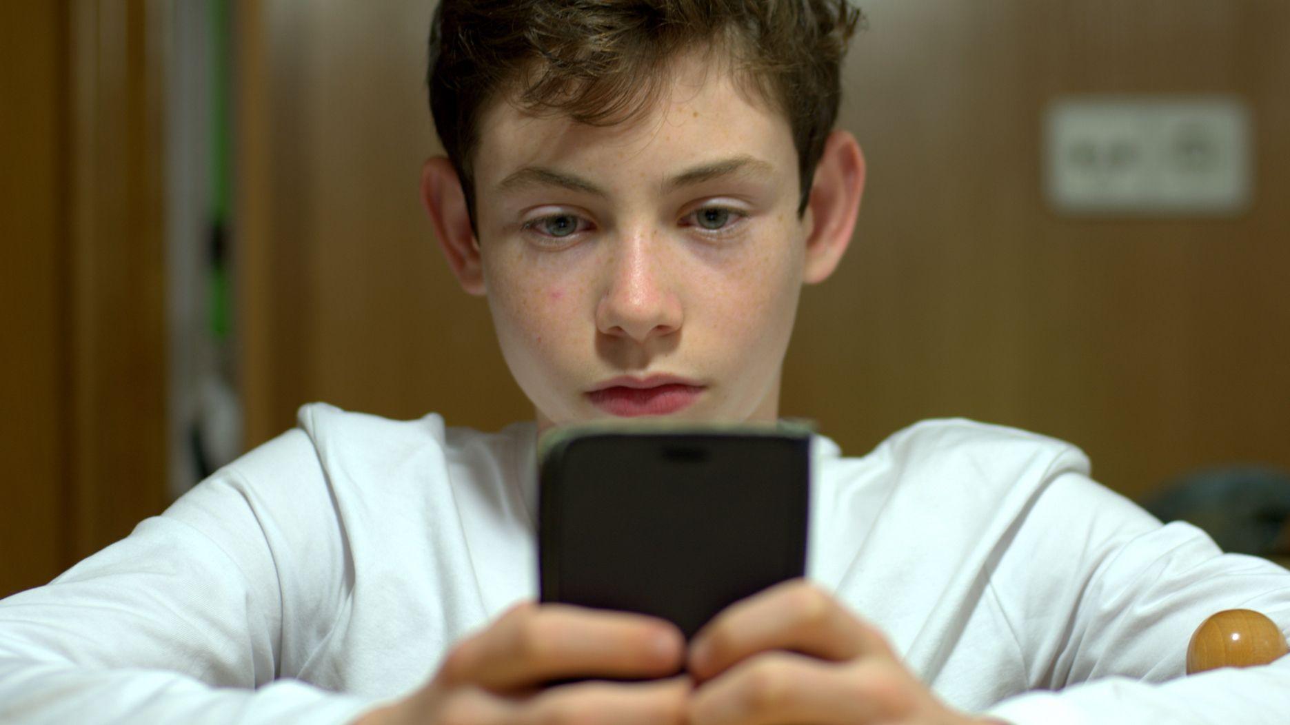 Australian Senate approves social media ban on under-16s