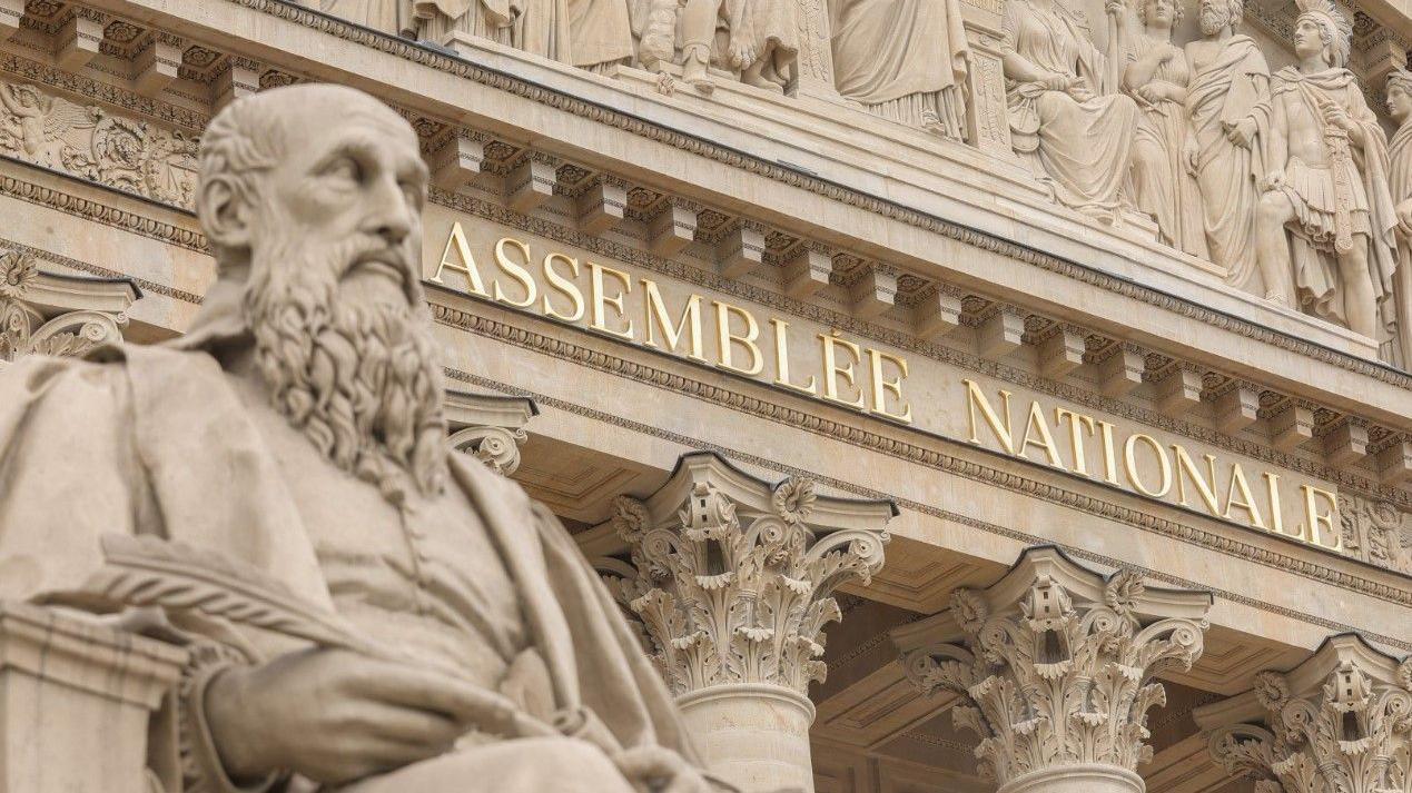 مبنى الجمعية الوطنية البرلمان الفرنسي