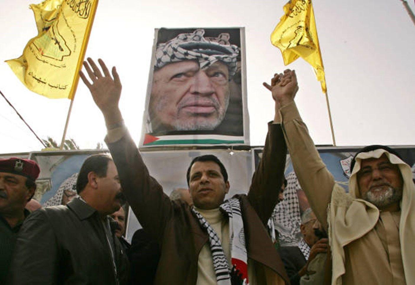 أي دور سيكون لمحمد دحلان في إدارة غزة بعد الحرب؟ 
