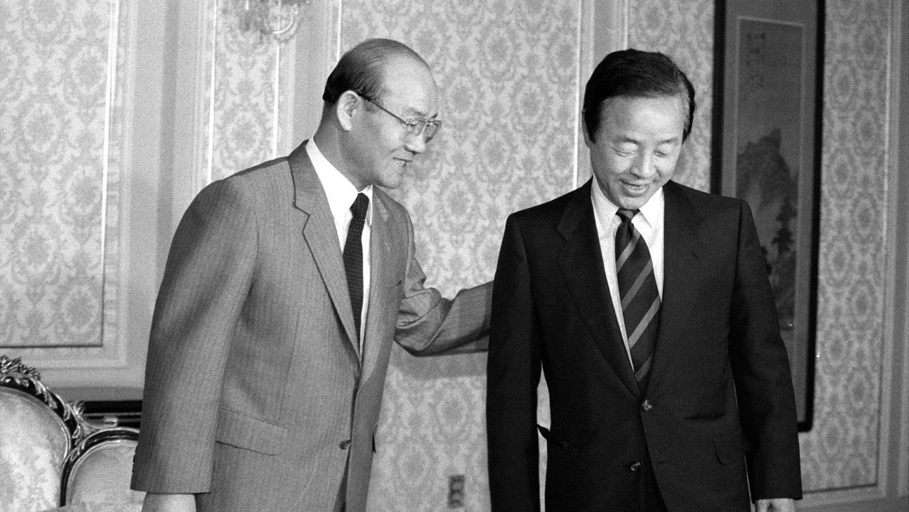 전두환 대통령도 1987년 6월 24일 전두환 대통령과 김영삼 민주당 총재의 영수회담도 정국의 주요 분기점이 됐다.