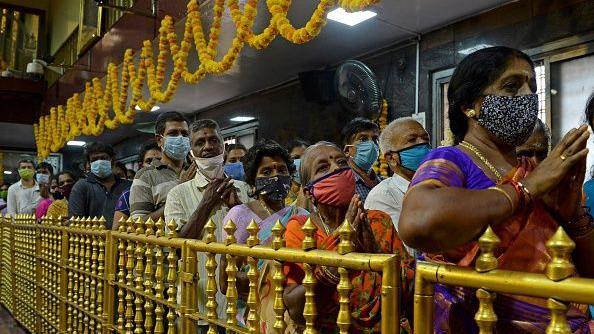 India temple apologises after six killed in crush 