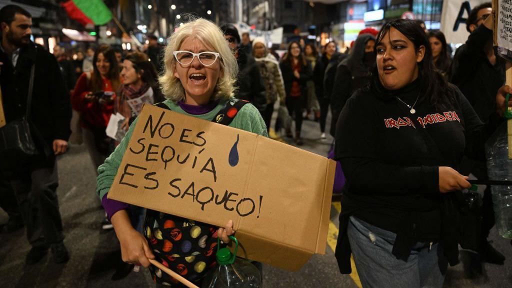 Protesta por la sequía en Uruguay