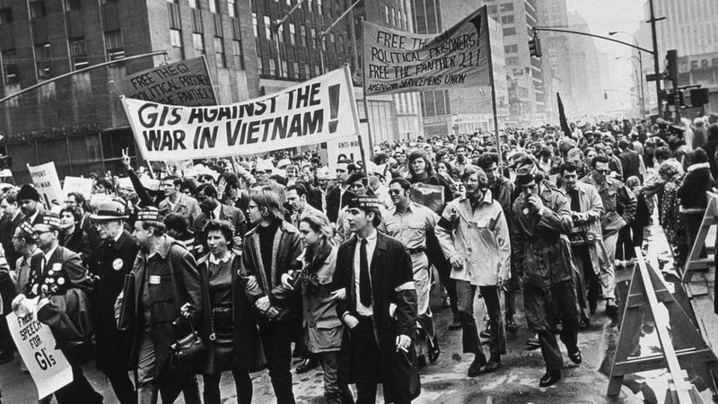Protestas en EEUU por la guerra en Vietnam.