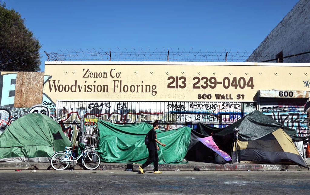 Barracas no Skid Row em Los Angeles