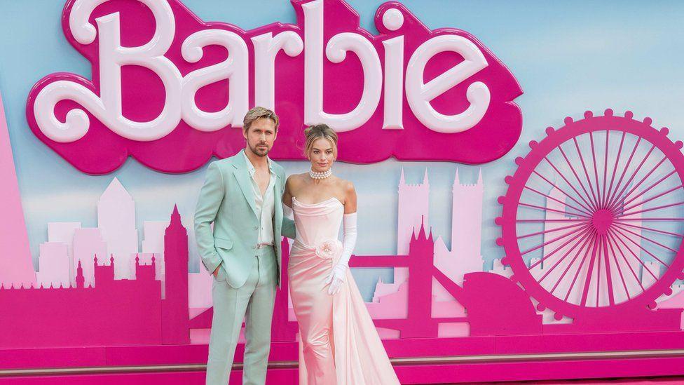 Ryan Gosling y Margot Robbie, protagonistas de "Barbie"